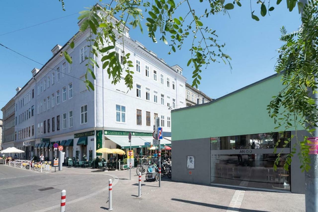 Sophies Place Yppenplatz - Imperial Lifestyle City Apartments Vienna Parking Eksteriør billede